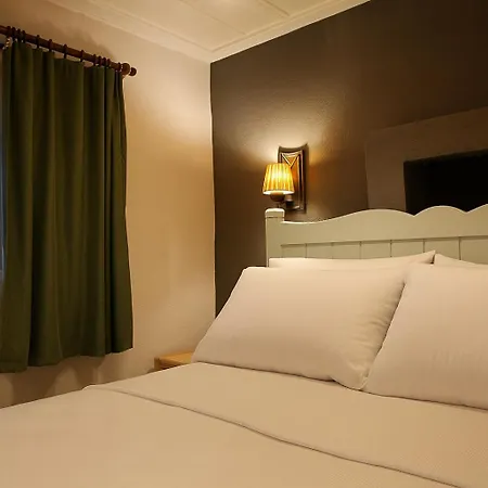 Defne Homestay szállás *